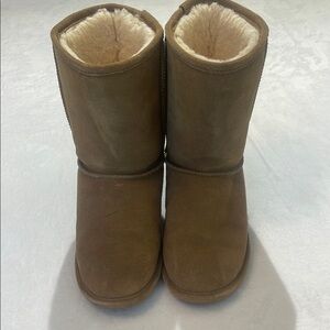 BEARPAW WOMENS SIZE 9 Cozy Brown Shearling Boots